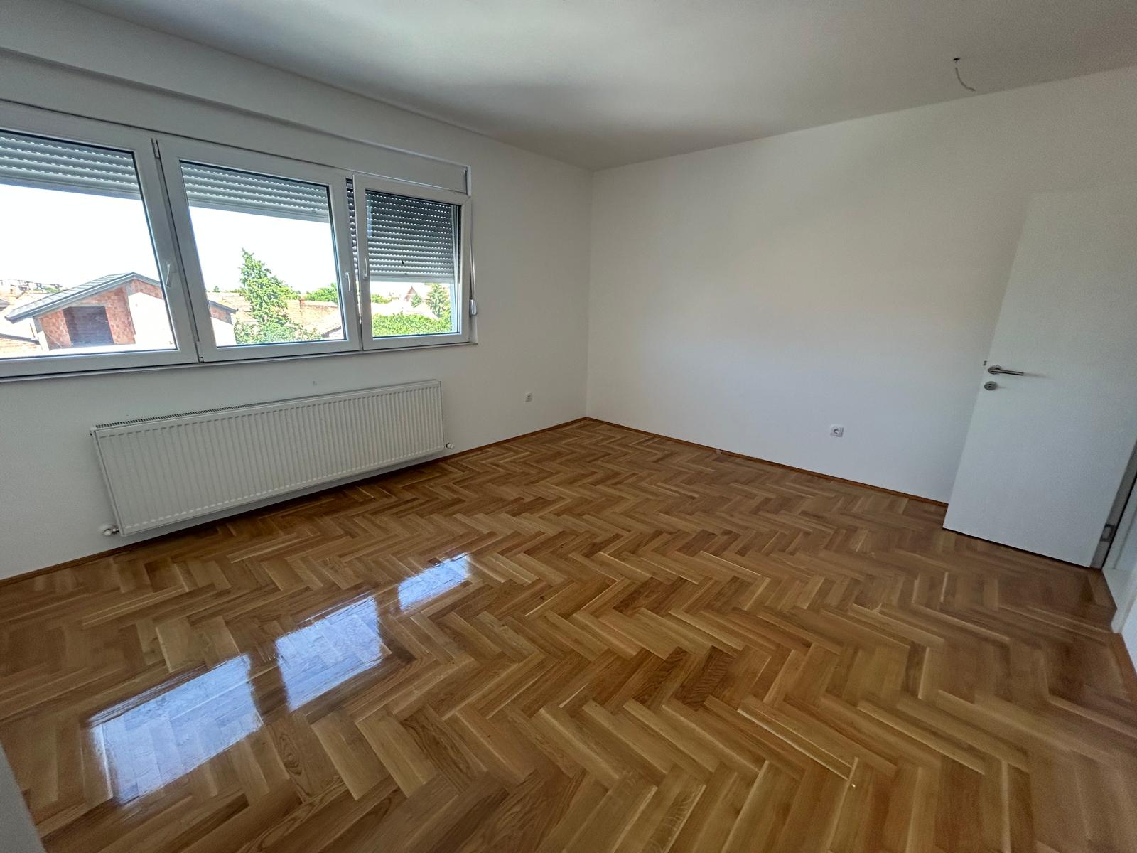 Novogradnja - Dvosoban stan sa garažom Vršac